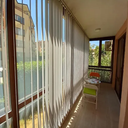 Star Dreams With Glass Veranda