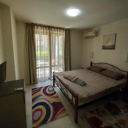 Star Dreams With Glass Veranda Apartment